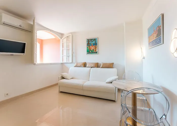 Tropez, Coeur De Village, Unique