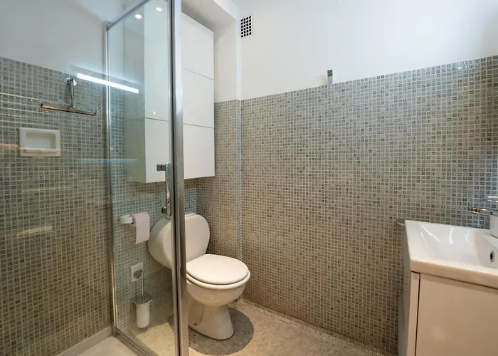 Tropez, Coeur De Village, Unique Appartement *